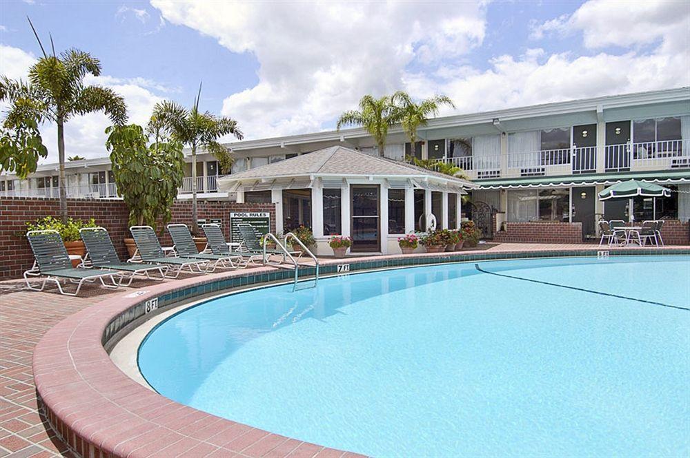 Red Rose Inn & Suites Plant City Facilidades foto